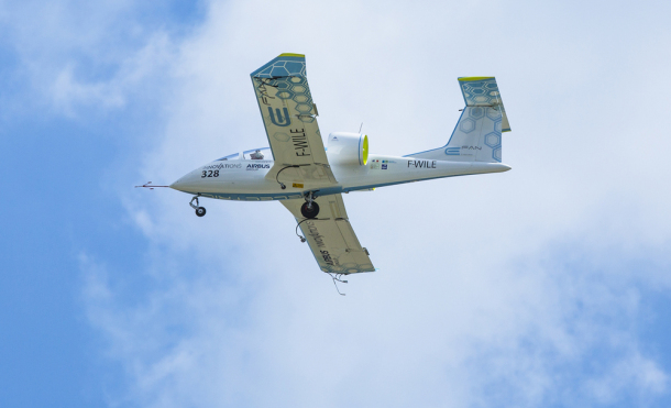E-FAN, EL PRIMER AVIÓN ELÉTRICO EN CRUZAR EL CANAL DE LA MANCHA