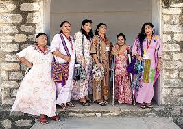 Las ingenieras solares que iluminan La Guajira