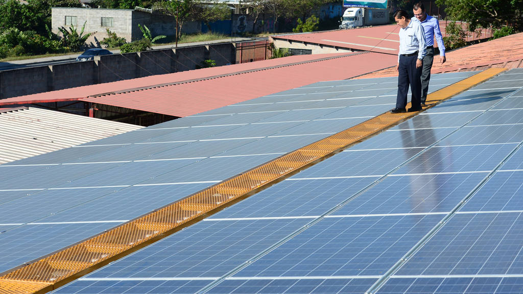 INSTALAN PROYECTO DE ENERGÍA SOLAR EN CIUDADELA DON BOSCO -EL SALVADOR-