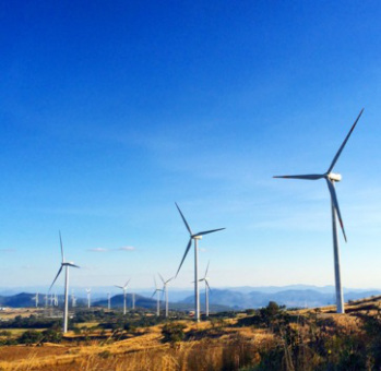 DESCUBRE 5 PAÌSES 100 POR CIENTO ENERGÌA EÒLICA, SOLAR, BIOMASA Y GEOTÈRMICA