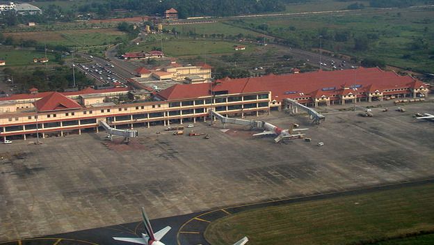 EL AEROPUERTO QUE OPERA EXCLUSIVAMENTE CON ENERGÍA SOLAR