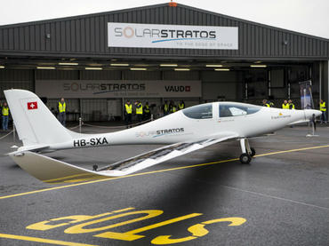 Un nuevo avión solar completa su primer vuelo