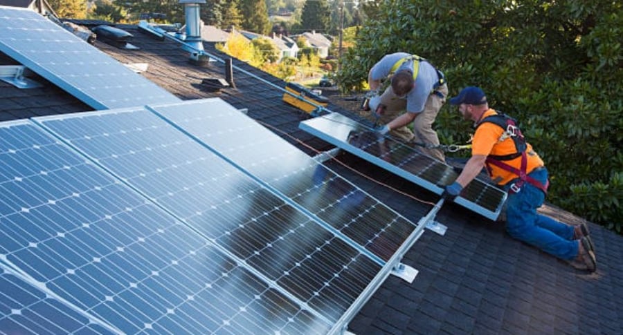 Colombia: Estudiantes sustituyeron electricidad por energia solar en colegio de Bucaramanga