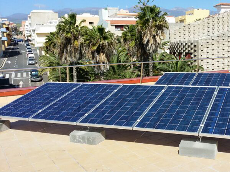 La Laguna lanza una licitación de instalaciones fotovoltaicas en edificios públicos