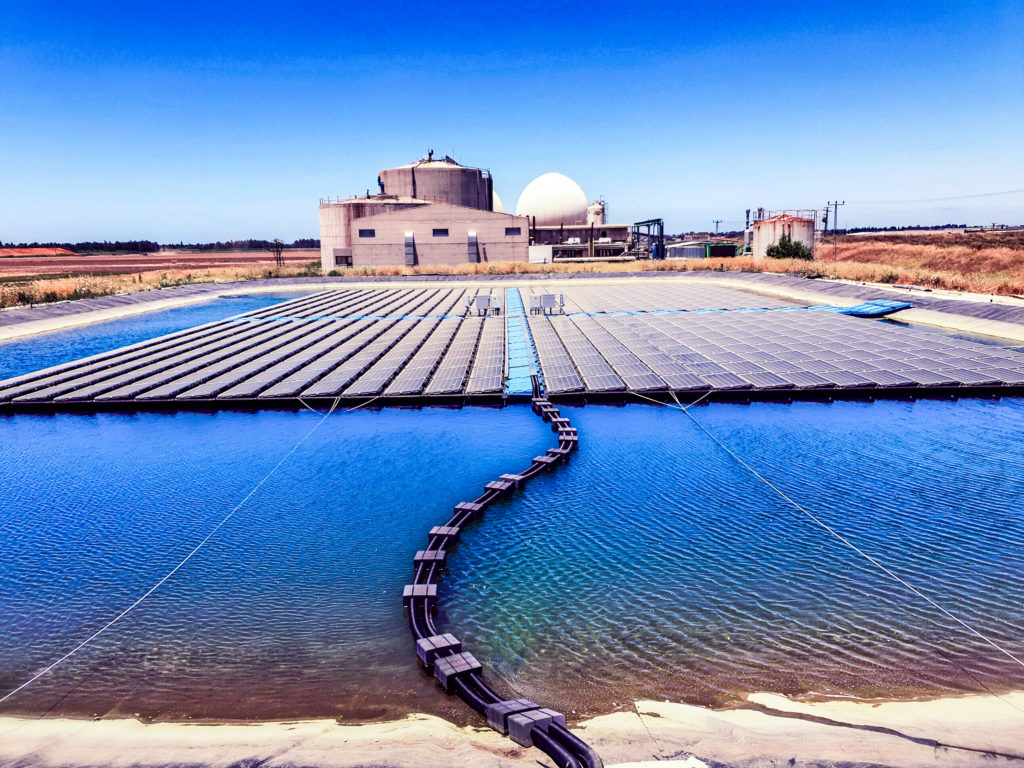 Las adiciones anuales de energía solar flotante alcanzarán los 6 GW en 2031, según WoodMac