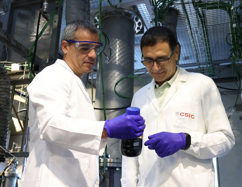 Investigadores del CSIC estudian cómo usar energía solar para elaborar combustibles sostenibles