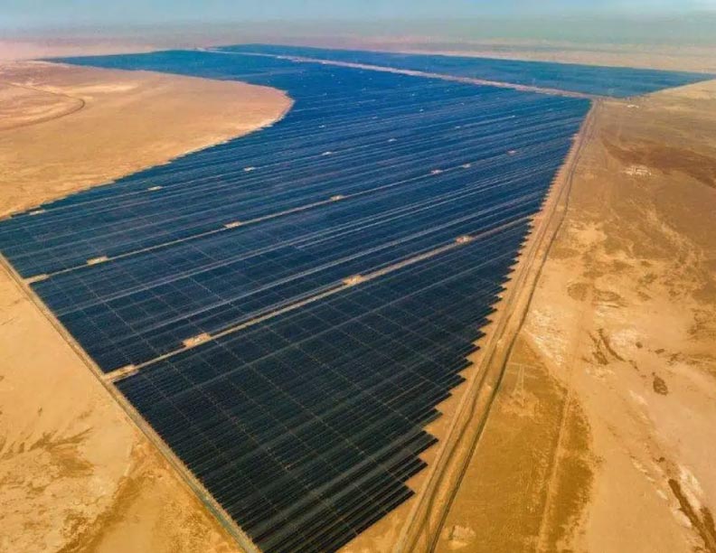 Al Dhafra: el parque solar más grande del mundo acaba de entrar en producción