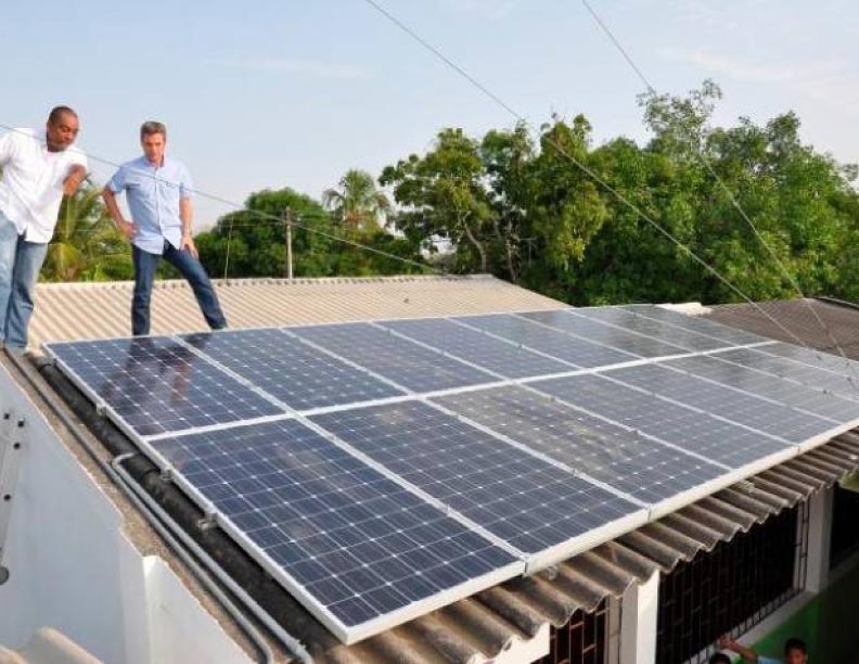 ¿El techo de su hogar puede aprovechar la energía solar? Esto opinan los expertos