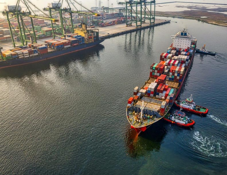 Los costos de flete se acercan a niveles pandémicos y afectan a los costos de los módulos solares